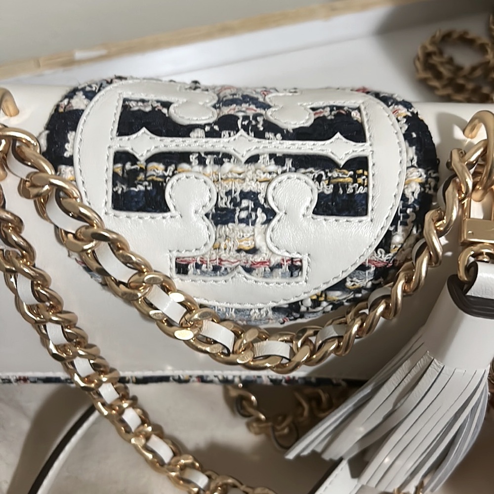 Tory Burch new ivory & moose color